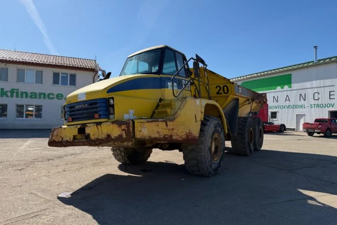 Použitý CATERPILLAR D735 jednostranný vyklápač 6×6 DUMPER, na predaj — foto 2