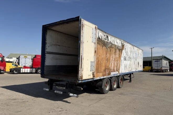 Použitý FRUEHAUF GT skriňový náves, na predaj — foto 3