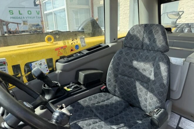 Použitý NEW HOLLAND TH6.28 287 čelný nakladač 4x4 s TP a TEČ VIN 887, na predaj — foto 8