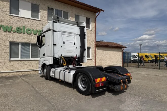 Použitý MERCEDES-BENZ Actros 1851 MP4 LOWDECK automat E6 VIN 972 - NEW TACHO, na predaj — foto 3