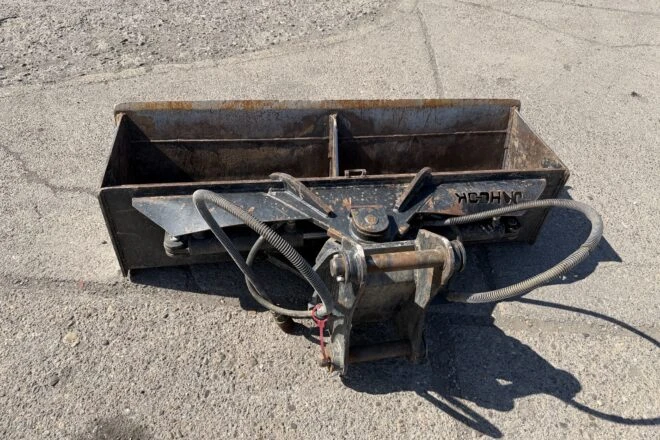 Použitý Svahovacia lyžica hydraulicky natáčania z CASE - 150cm, na predaj — foto 4