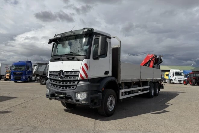Použitý MERCEDES-BENZ Arocs 2645 6x4 with crane automat VIN 923, na predaj — foto 3