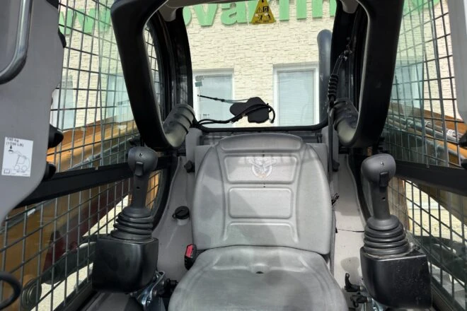 Použitý CASE SR175B šmykom riadený čelný nakladač 4x4 automat s TP VIN 818, na predaj — foto 8