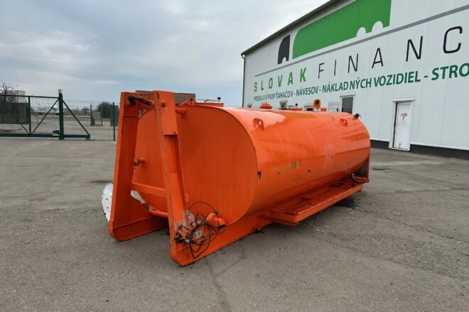 Použitý CISTERNA na vodu, Strojírna Potůček Slatiňany 1110-03 6m3, na predaj