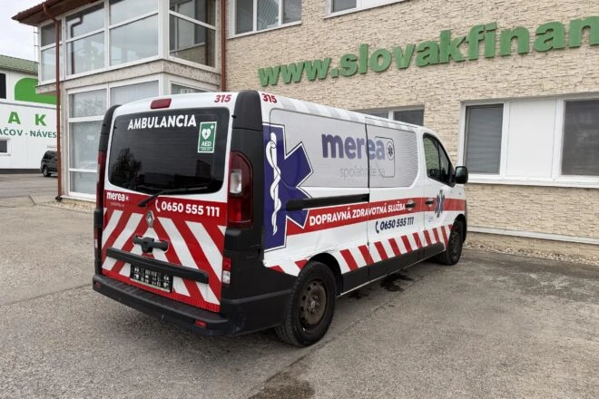 Použitý RENAULT TRAFIC RODRIGUEZ LOPEZ sanitka 1,6 diesel E6b manual 4 seats VIN 340, na predaj — foto 5