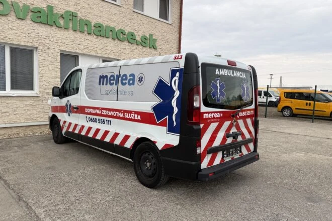 Použitý RENAULT TRAFIC RODRIGUEZ LOPEZ 1,6 diesel sanitka E6b manual 4 seats VIN 298, na predaj — foto 5
