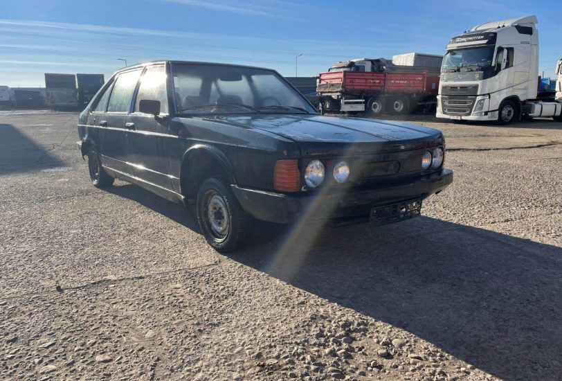 Tatra T613 manuál VIN 834 - slovakfinance.sk