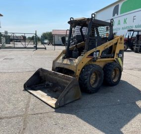 Caterpillar 226 šmykom riadený celný nakladac 4X4 MTH VIN 925 - slovakfinance.sk