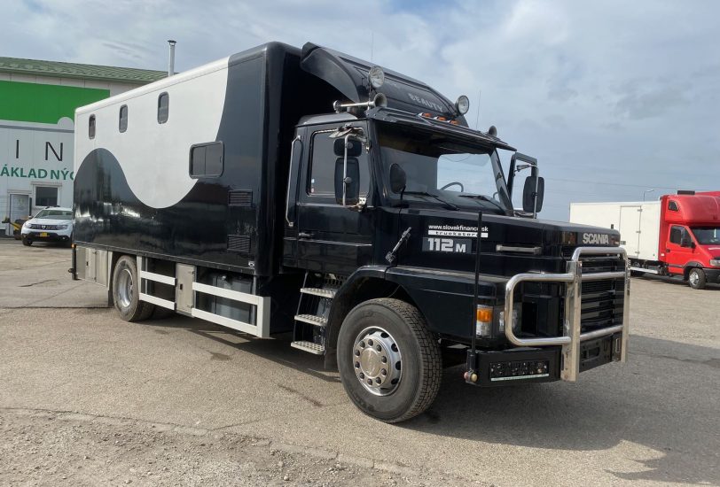Scania 112M TORPEDO obytné vozidlo na prepravu koní 4x2 automat VIN 629 - slovakfinance.sk