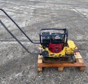 BOMAG BP 18-45 vibracná doska VIN 211 - slovakfinance.sk