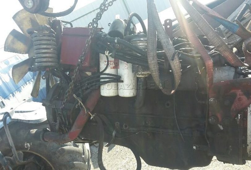 Poškodený motor renault Magnum AE 380 - slovakfinance.sk