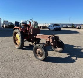 RS 09-2 traktor 4x2 VIN 162 - slovakfinance.sk