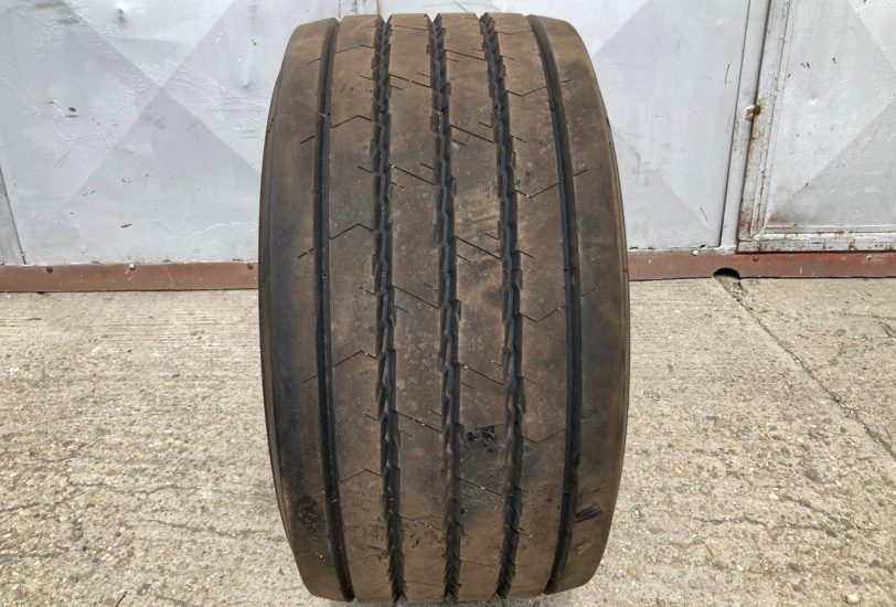 Barum BT 200 Road 445/45 R 19