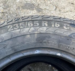 Continental Vanco2 235/65 R16C