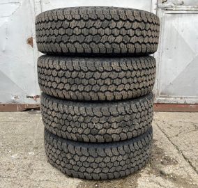 Good Year Wrangler 235/75 R15 109T