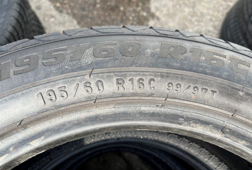 Pirelli Chrono série 2 195/60 R 16 C 99/97 T