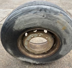 Pirelli ST35 Energy 385/65R22
