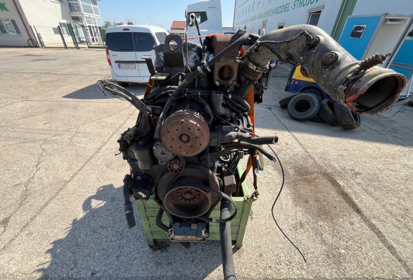 Motor Renault E TECH  B+J01