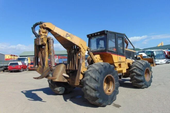 Použitý Reťaze 270×150, hrúbka 15 mm, vhodné na ZETOR, LKT, CENA : 700 EUR/ pár, na predaj — foto 4