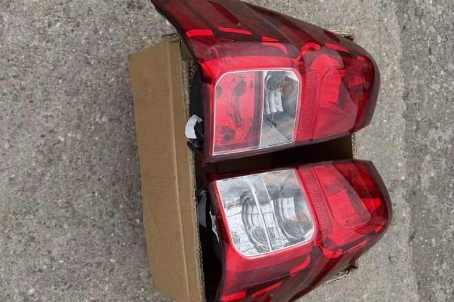 Použitý Zadné svetlá na - TOYOTA HILUX, na predaj — foto 2