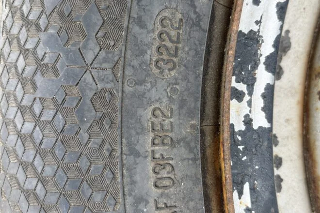 Použitý PENUMATIKY CONTINENTAL 215/65 R16 H WINTER CONTACT, dezén 50%, 4 ks, na diskoch, na predaj — foto 2
