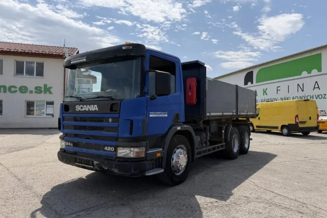 Použitý SCANIA trojstranný vyklápač P124 6x4 11m3 E3 manual VIN 352, na predaj