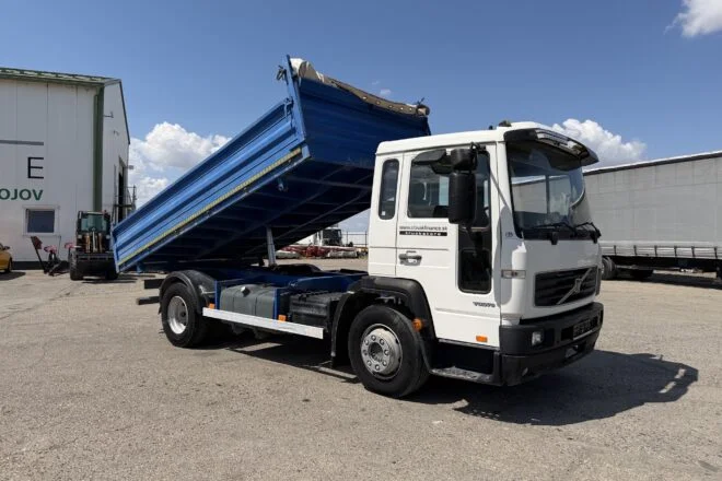Použitý VOLVO FL6 trojstranný vyklápač 7m3 manual E2 VIN 482, na predaj